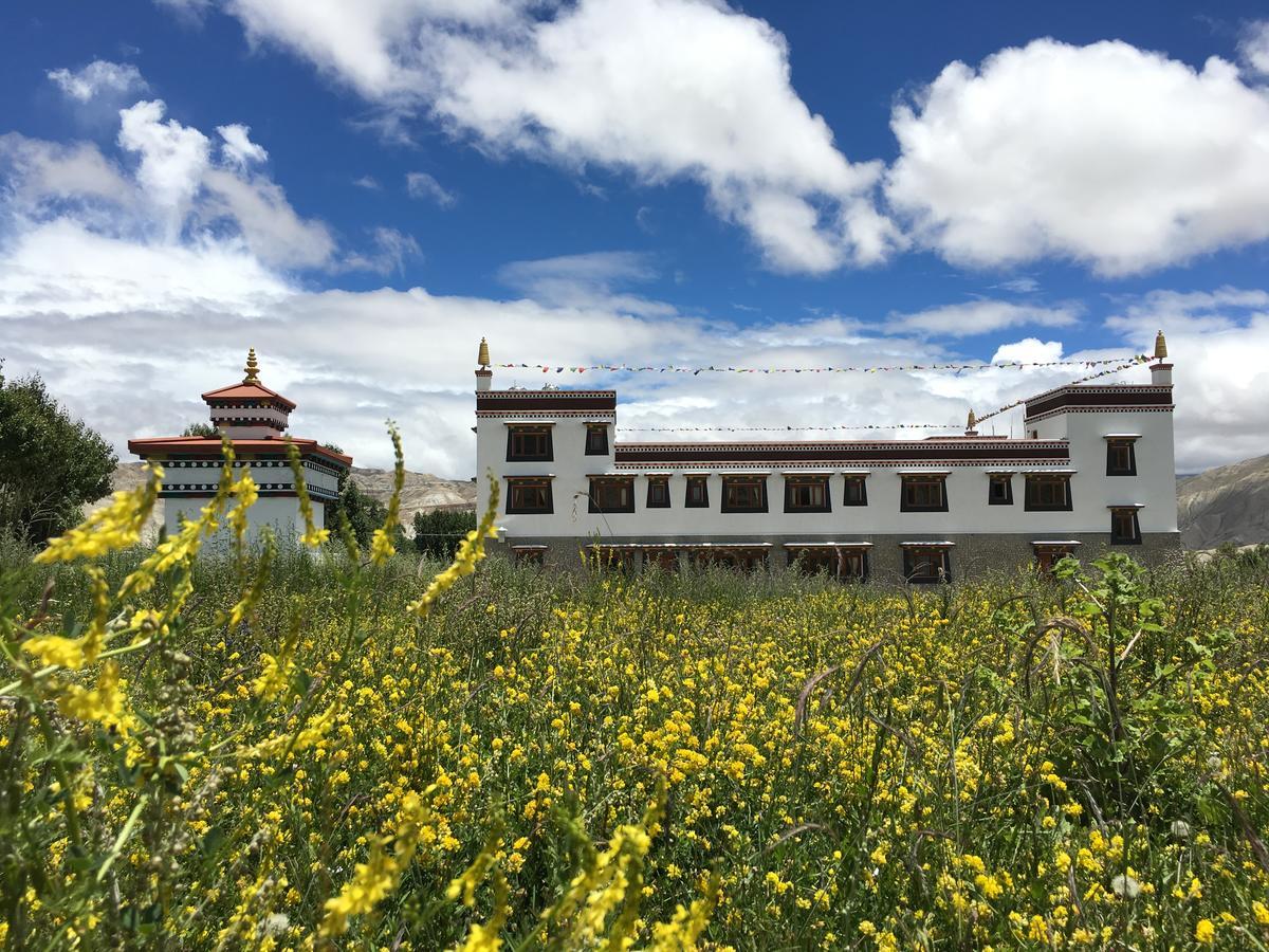 Royal Mustang Resort Nambo Exterior photo